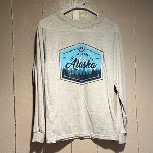 Gray Long Sleeve Alaska Graphic Tee